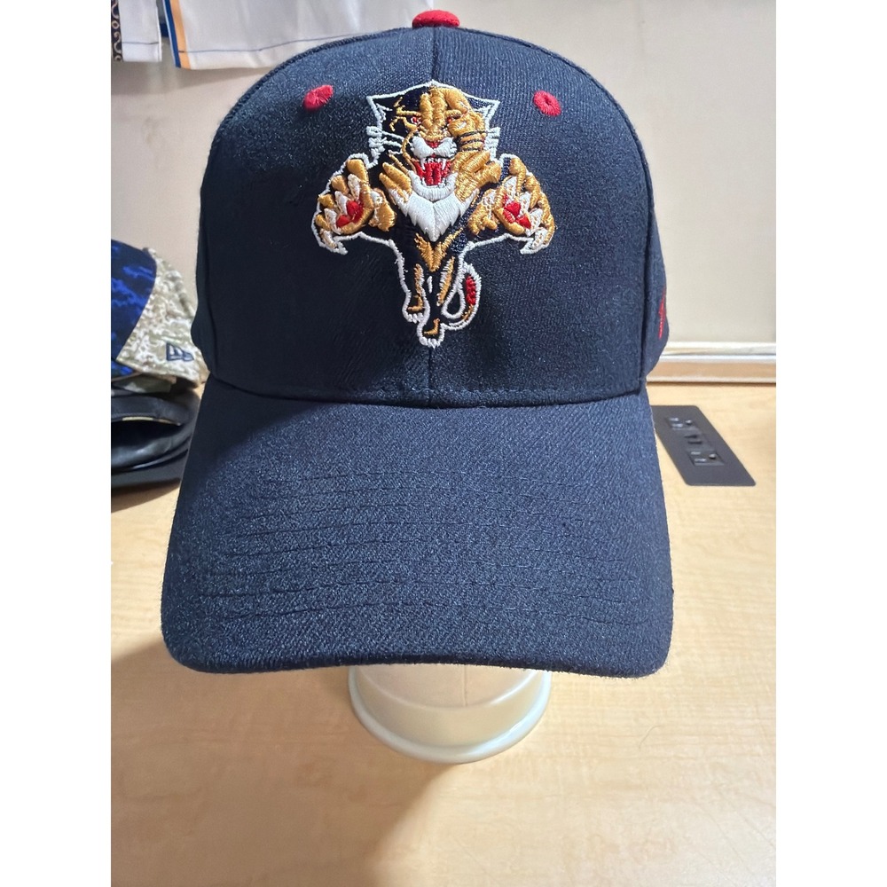 Florida Panthers NHL Zephyr Z-Fit Hat Navy Blue XL Leaping Panther Logo Cap